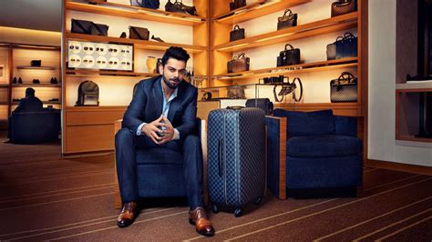 virat kohli luggage.